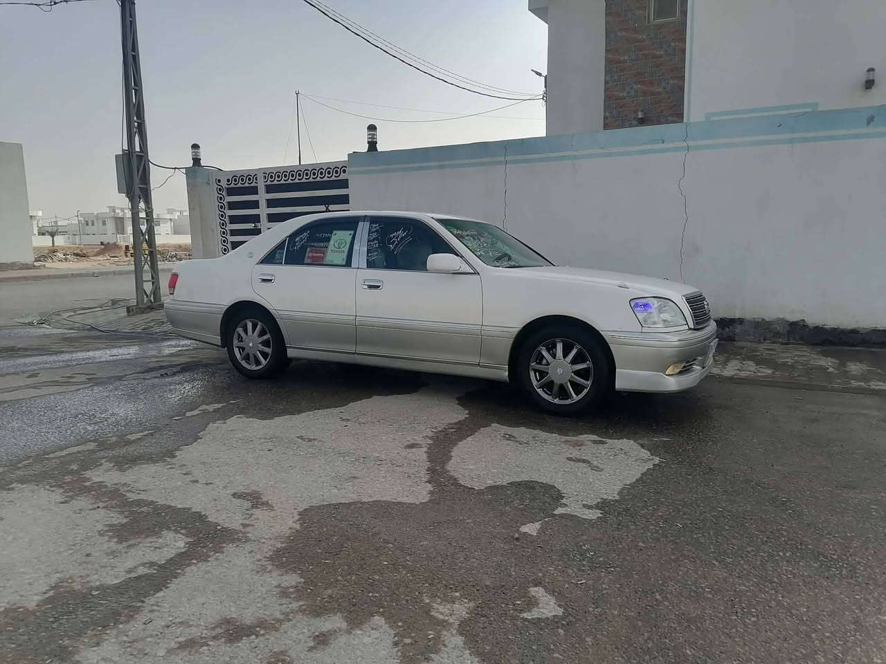 السلام عليكم ملكه البيع  سياره كفاله مدفوع كمركه مداور ثاني يوم  تدفع بس فلوس الرقام  شاصي 75 تحويره نجف عارف العيساوي  موصفات سياره ـ3 دكم ـ كشنات كهربائي ـ ستيرن كهربائي ـ برده خلفيه ـ مري شفط ـ ويل نجمه السعر110
***********
