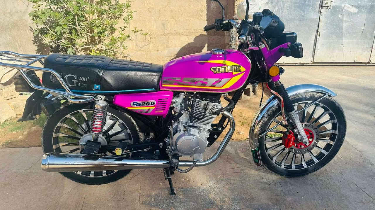 سولنك 2025
محرك 200 جواكيج 

شاشه تعرض فيديو نضامين 

بيع ومراوس 

بصمه وسويج اوراق 

الخاص مفتوح 

رقمي 

***********
