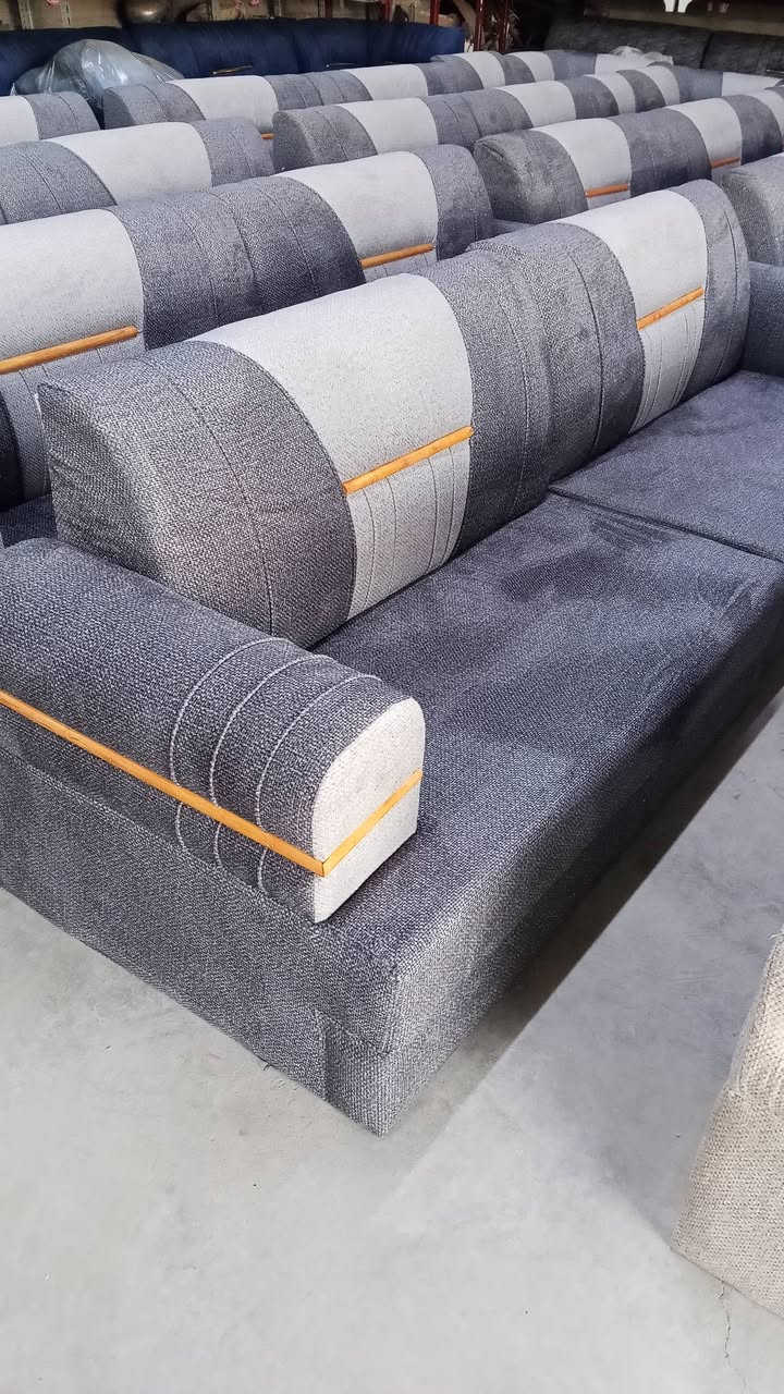 بفضل الله
تم وصول حاويه. ديوان جديد. شغل اربيل قاعدة خشب بلايود اسود في مجمع التسوق الاوربي في قلعة سكر شارع السيطره القديمه مال حي الصناعي اليدخل عالحي العسكري للاستفسار الرقم المجاني *********** حجي صادق النجار
