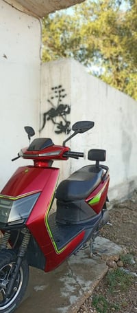 دراجه شحن للبيع السعر520 التفاصيل واتساب07858436204