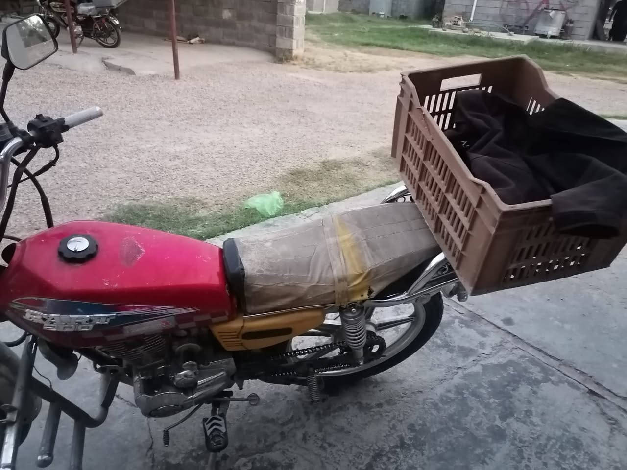 دراجه ايراني خمسه كير السعر 300وبيها مجال ،ه‍،***********،
