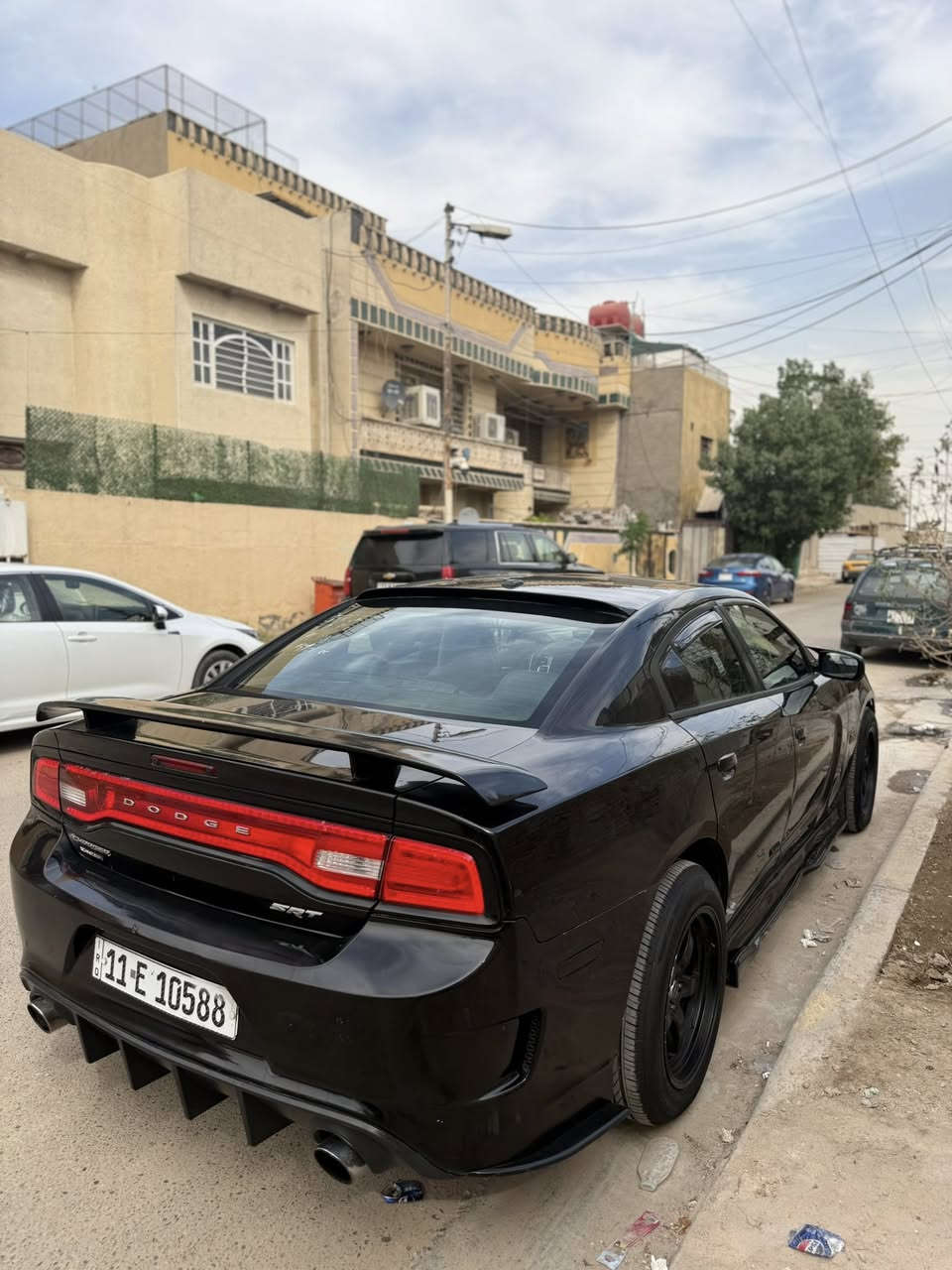السلام عليكم حبايب اقروا المنشور كامل مذكور بي جميع التفاصيل  والشراي يتصل
جارجر 2012 

فئة : RT PLUS 

المحرك : V8 5700

تبريد حدادية لغود شواصي محرك كير مكفولات 

كير ومحرك مبدلات جديد 

خارج العراق لا يوجد ضرر 

داخل العراق ٤ قطع صبغ بدون دواخل والسونار موجود بلمنشور

السياره محدثه SRT بنيد ودعاميات 

لا داخله استعراض ولا خط 
مال بيت السياره 

شادلها كواتم 

ماشيه ١٤٧ الف ميل 

رقم بغداد ب اسمي شرط التحويل 

مكانها بغداد الجديدة 

*********** 
***********

السعر : ١٣٣ ورقة وبيها شي بسيط حگ الجيه
