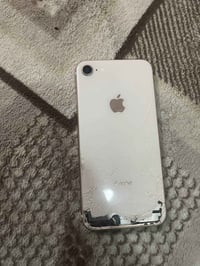 آيفون • ذاكرة ٦٤ • ظهر مفطور