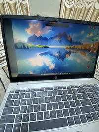 لابتوب HP • كور i7 • طكة بالشاشة