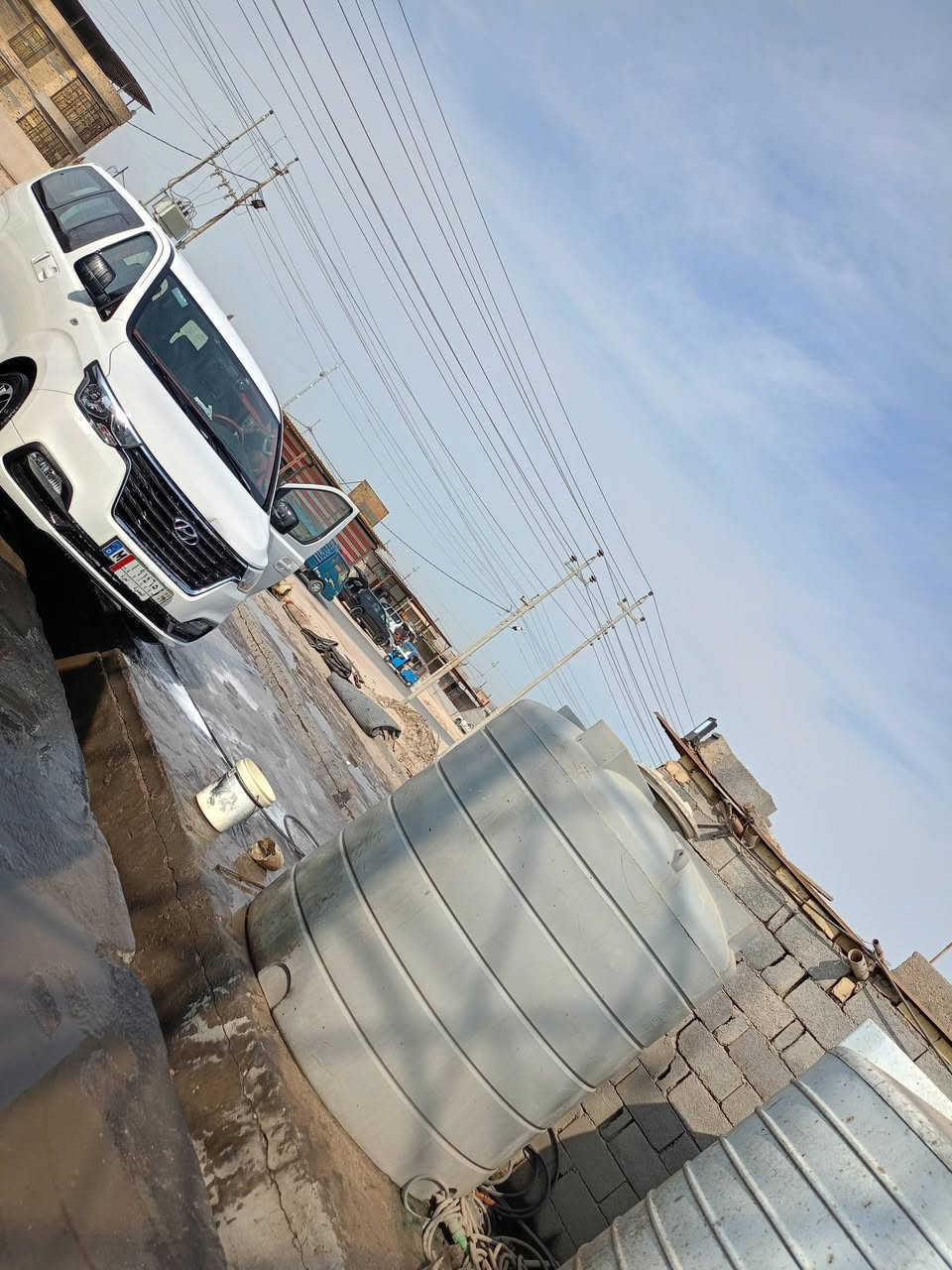 السلام عليكم وين اللي يدور جديد ستاركس 20 اصل غاز رقم بصره المكان بصره السياره حلوه وما متعوبه السعر 270. ***********
