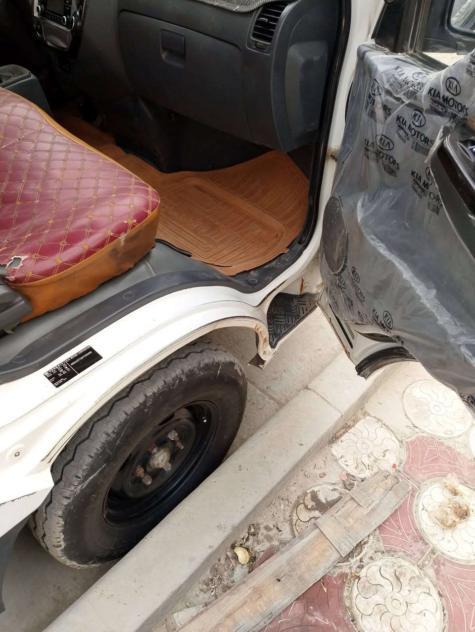 السلام عليكم ورحمة بنكو موديل 19 بسمي مصفره من كلشي تحويل ثاني يوم تفاصيل اثر اتصل 
***********
