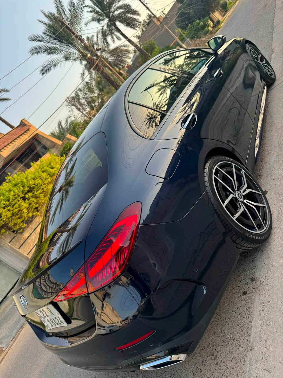 السلام عليكم
للبيع c300 موديل 2023

اعلى فئة بالمواصفات

بانوراما

بدي كت AMG

داتا شو 

كراسي تدفئة تبريد مساج

كامرات محيطية 360 درجة

وبعد المواصفات كلش هواية معروفة

ماشية 46,000 ميل

بدون ايرباك الجاملغ الخلفي والباب الخلفية مصبوغة موجود التقرير من بدي كار

رقم اربيل بأسمي 
السعر 33,800$

للاستفسار ***********

