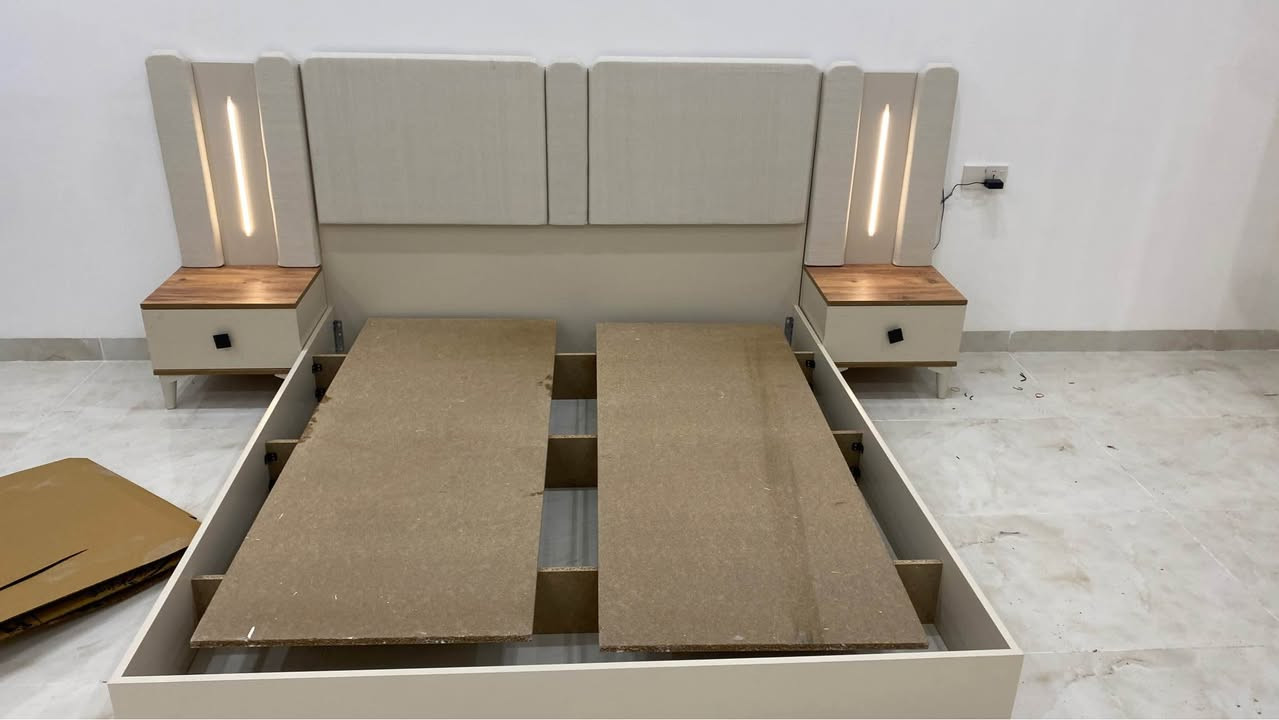 السلام عليكم 
لاهلنا بالموصل الحبيبة 
نعلن لكم عن توفر احدث الموديلات التركية لغرف النوم 
أسعارنا تنافسية وبضمان يصل ل 3 سنوات 
ما عليكم إلا ان تزورونا 

العناوين : الفرع الاول :الدركزلية اثاث إسطنبول قرب الدفاع المدني 
***********

الفرع الثاني: كراج الشمال شارع الجزائر ***********

خصم خاص لعوائل الشهداء والمتعففين 

زورونا موصل, نينوى
