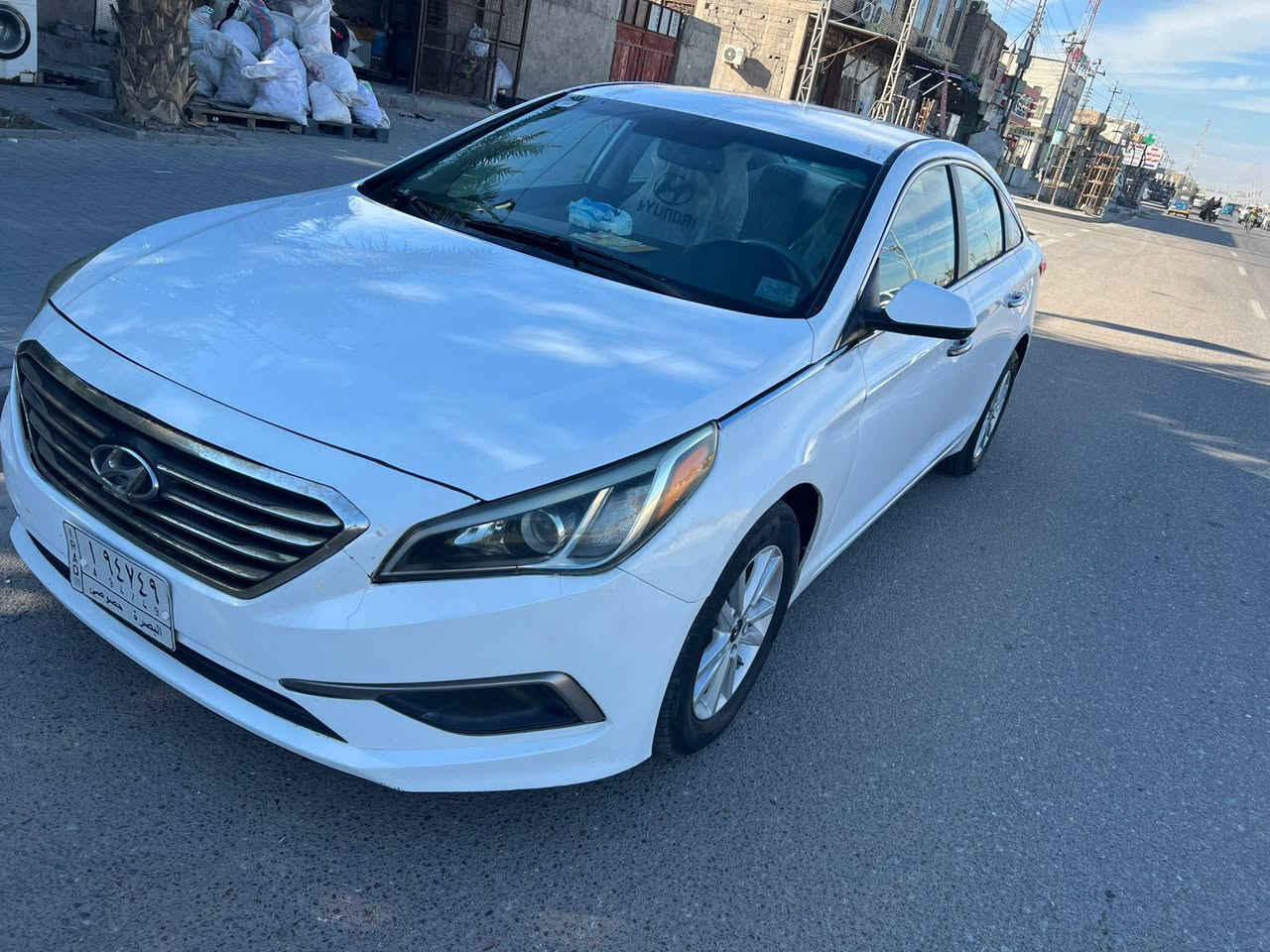 سلام عليكم سوناتا موديل 2016 وارد امريكي بيه بنيد بدل صور الحادث ما امريكه فقط بس بنيد وبل عراق جاملقات الماميه مصبوغات اثر جراد سياره كفاله من ضربه بصره حره مشروع وطني مكان سياره بصره سعر 110 رجان لأحد  يكول شنو بيه ما بيه قره المنشور وخابر رقم الهاتف ***********
