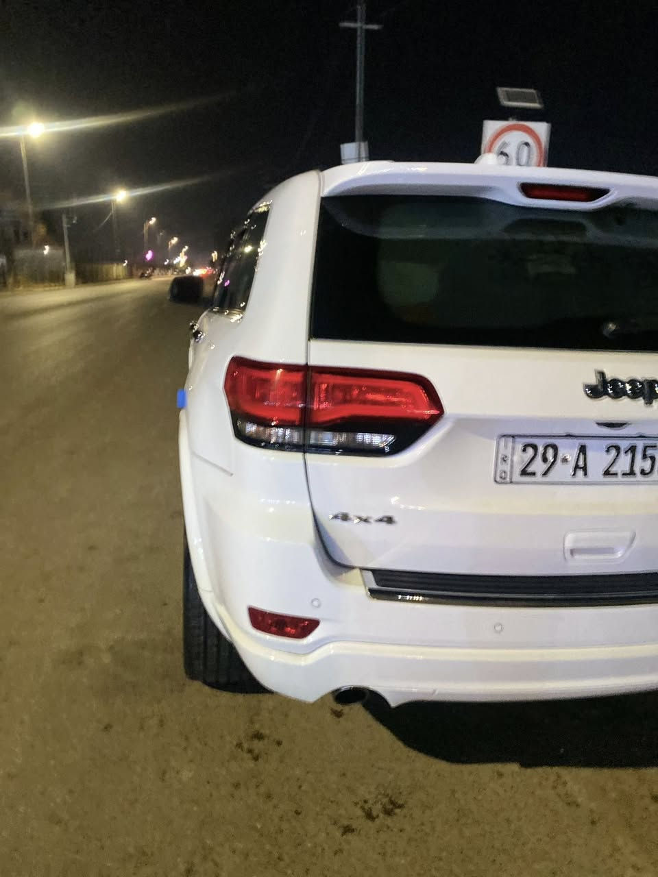 سلام عليكم جيب اوفرلاند خليجي فول مواصفات للاخير جديده مال بيت كامله عله حبايه ونص 
جنطه شفط
لغه عربي
مثبت سرعه
بنوراما
بصمه
تشغيل عن بعد
3شاشات
ترحيب
داخل قرميدي
ستيرن كهرباء
دشبول خياط 
11سماعه
 جلد

حساسات امامي خلفي
كأمره 360 درجه
جكات تصعد تنزل 
سياره مال بيت جديده كامله مكمله مكاني واسط كوت (للاستفسار***********) ملاحضه(بيها بارد بالجاملغ خلفي فقط وباقي كفاله شرط سونار) خليجي سياره تحياتي
