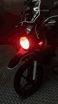 السلام عليكم بوكسر مديل21للبيع
اوراقها تعبانه جانت مضمومات وواصلهن مي 
مكاني بغداد غزاليه
السعر 1.000.000
***********
