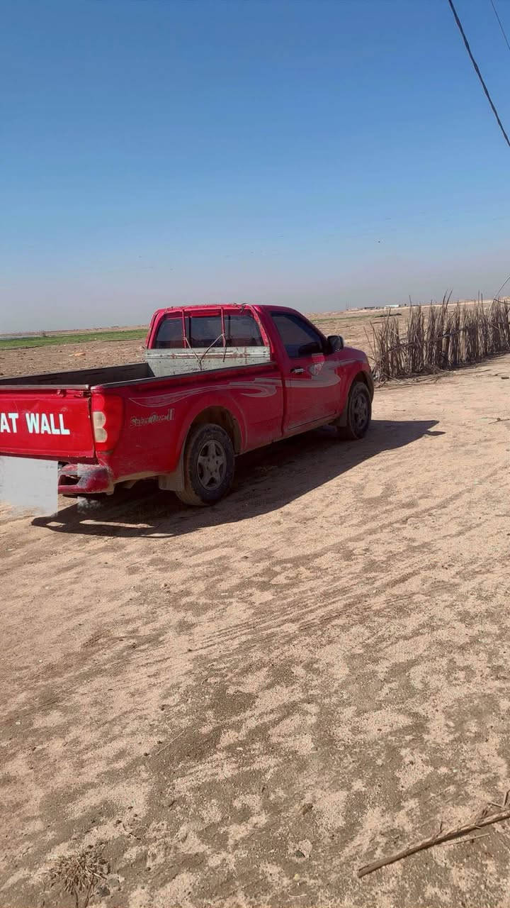 اسلام عليكم البيع بيك أب كريت ويل 2013 تك قماره 
5حلقات مكينه 4y مكينه وكير جديدات. 
حداديه تخم تاير. جاهزه كهربائية كله شغاله 
رقم بصره دولي بسمي سنويه جديده. 
سياره مكفوله من ضربه وصبغ وتبديل وفتح وخياس سياره نضيفه سعر 60 وبيه مجال الشراي. العنوان البصره. اشراي يتصل. 
هاتف *********** البصرة, العراق
