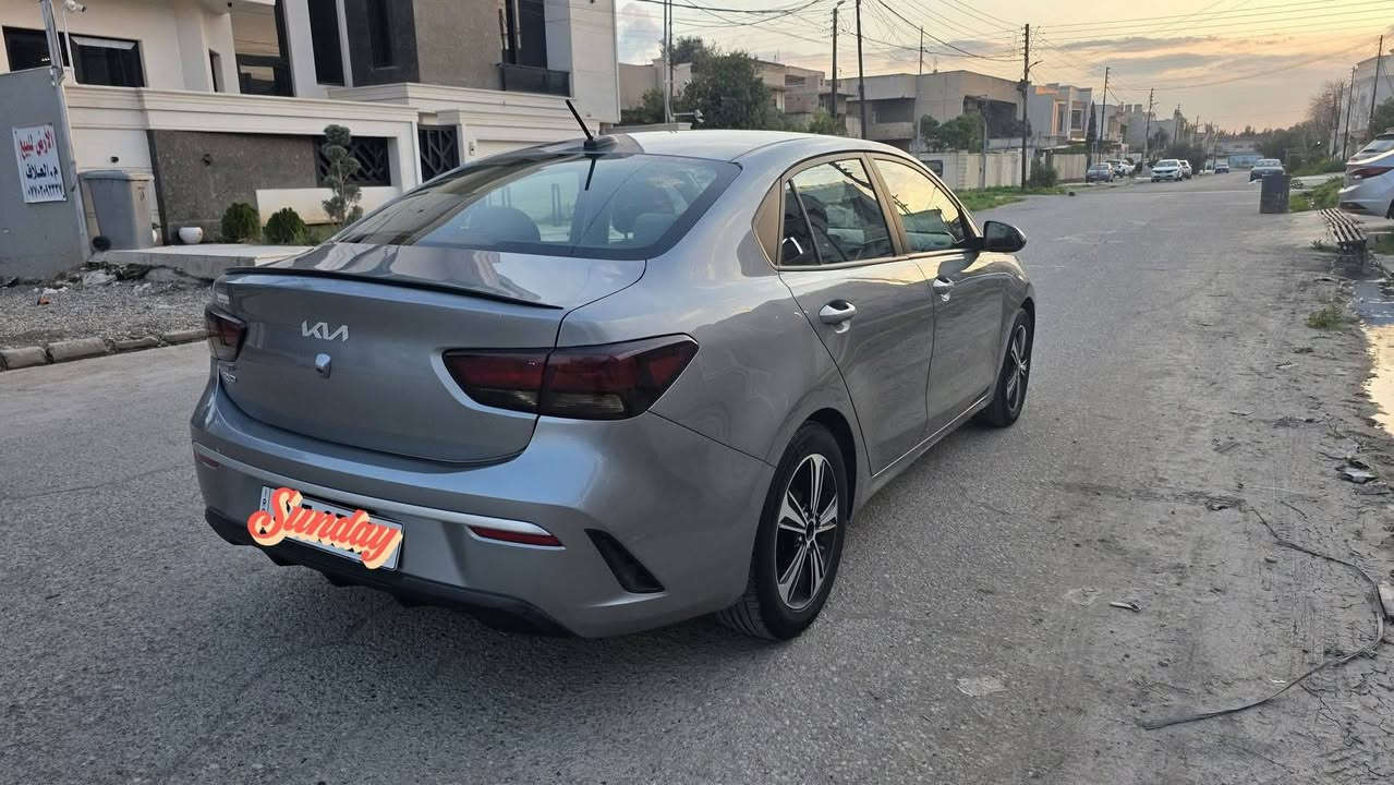 السلام عليكم..ورمضان كريم عليكم جميعاً
كيا ريو وارد امريكي 2022 للبيع ..مواصفاتها معروفة
سيارة حلوة و نظيفة وما تحتاج اي مصرف تشغل وتمشي 
بيها طخة خفيفة هنا بالعراق اسفل الباب موجودة بالصور بالبوست 
وصور حادثها بامريكا موجودة 👇🏻
 ايرباك ستيرن فقط طاك ومصلح..
السيارة رقم اربيل وموجودة بالموصل 
سعرها ١٢٥ وبيها مجال بسيط 
التواصل على الماسنجر للجادين بالشراء لطفا 🤝


**إذا كنت صاحب هذا الإعلان وتريد حذفه لأي سبب، رجاءا أرسل رسالة إلى الدعم الفني**