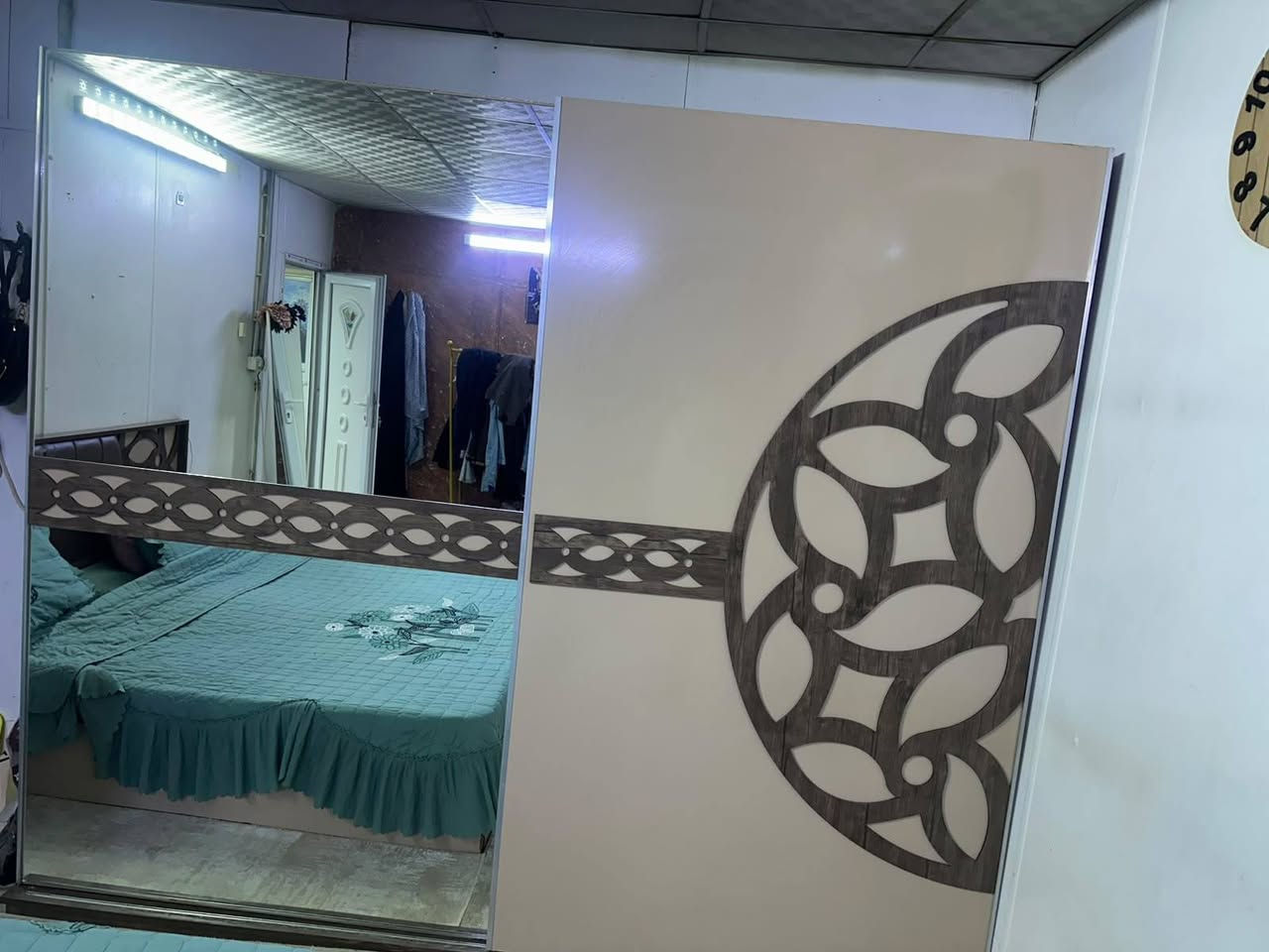 غرفة نوم للبيع في منطقة كميرة قرب الجزيرة السياحية رايدهة ب ٣٠٠ وبيهة مجال


**إذا كنت صاحب هذا الإعلان وتريد حذفه لأي سبب، رجاءا أرسل رسالة إلى الدعم الفني**