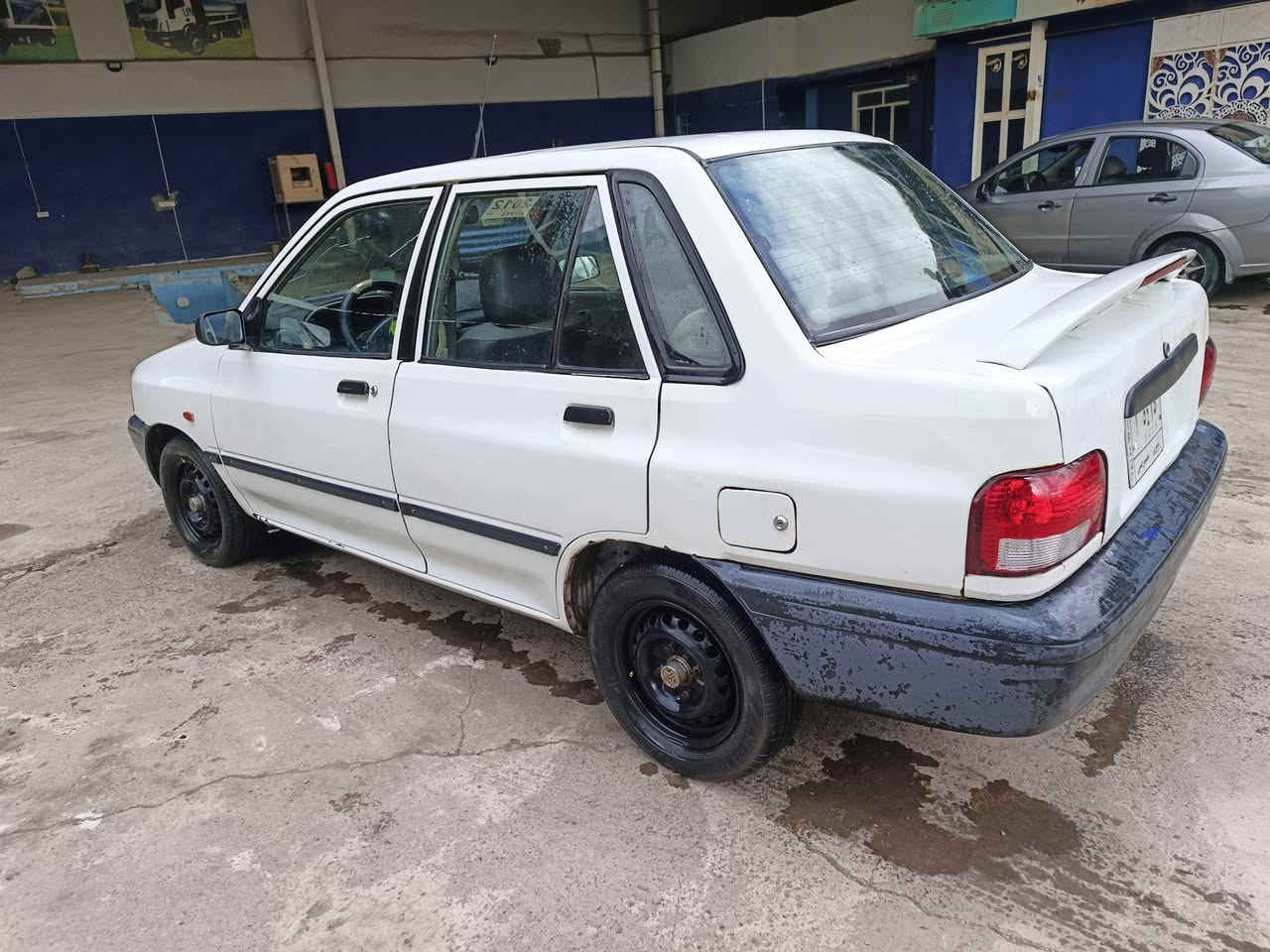 السلام عليكم سياره سايبه للبيع موديل 12 شرط تدفئه وتبريد ثلج محرك اثر تنقيص كير شرط كابون بانزين شرط التحويل السعر 33 وبيها مجال (***********)  (***********)
