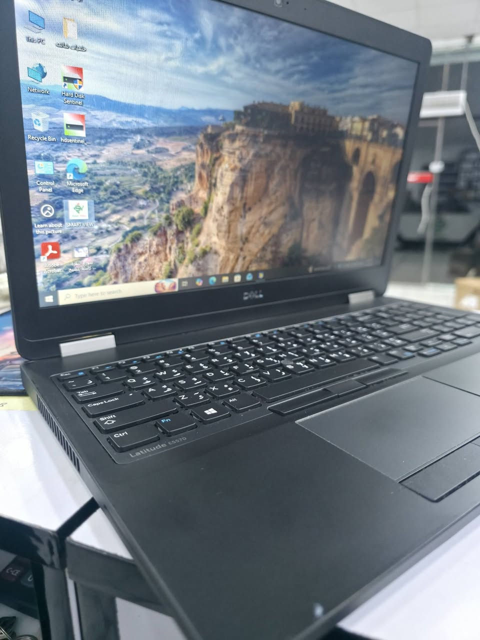 🔥 عرض خاص ومحدود من مكتب سمارت فيو 🚨🔥
💥 أقوى عروض لابتوبات Dell بمعالج Core i7 الجيل السادس 💥
🎮 مع كرت شاشة AMD منفصل 🔥
━━━━━━━━━━━━━━
1️⃣ 💻 العرض الأول | الاقتصادي 🔥
🔹 Dell Latitude 5570
🧠 Core i7 | الجيل السادس
💾 RAM: 8GB
⚡ SSD: 256GB
🖥️ الشاشة: 15.6 إنش
🎮 كرت الشاشة:
▫️ Intel: 4GB
▫️ AMD منفصل: 2GB
🚀 المجموع: 6GB
💰 السعر: 295,000 دينار فقط 🔥
━━━━━━━━━━━━━━
2️⃣ 💻 العرض الثاني | أداء أعلى 🔥🔥
🔹 Dell Latitude 5570
🧠 Core i7 | الجيل السادس
💾 RAM: 16GB
⚡ SSD: 256GB
🖥️ الشاشة: 15.6 إنش
🎮 كرت الشاشة:
▫️ Intel: 8GB
▫️ AMD منفصل: 2GB
🚀 المجموع: 10GB 💥
💰 السعر: 345,000 دينار فقط 🔥
━━━━━━━━━━━━━━
✨ الجهازين مستعمل نظيف جداً بنسبة 98% ✨
🛡️ ضمان وفحص لمدة شهر كامل
🔄 استبدال بنفس الموديل عند وجود خلل مصنعي
............
🎁 ويجي ويا الجهاز:
🔌 شاحن أصلي
💼 حقيبة لابتوب
🖱️ ماوس هدية
...,......
🚚 التوصيل لجميع محافظات العراق بـ 5,000 دينار فقط 📦
........
📍 العنوان:
الأنبار - حديثة - بروانة  قرب مدرسة نهر دجلة
.........
📞 للحجز والاستفسار:
☎️ ***********
📲 واتساب: ***********

🔥 السعر ثابت 🔥

#مكتب_سمارت_فيو #عرض_خاص #Dell #لابتوبات #الأنبار #حديثة #العراق
