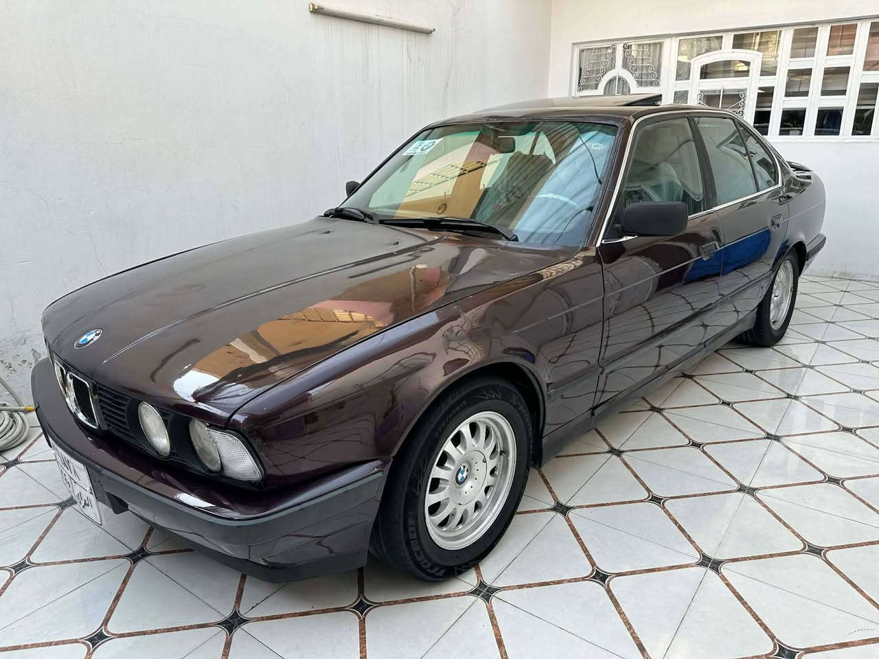 اسعد الله اوقاتكم بالف متابعينا الكرام    BMW  كير اوتوماتيك موديل 1991 محرك 6 سلندر حجم  525  محرك كير عالشرط رقم دهوك والهزة  جديدة  سيارة جديدة بمعنى الكلمة  كهربائياته كله شغالة  سعرة  60 ورقة بي مجال بسيط للشراي مال حك جية تيجي يمي عين غطة عين افراش اخدمك شراي يخابرني بيك خير اوتدلل ***********
