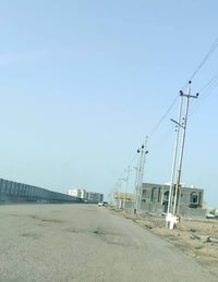 قطعه الارض مساحه ٤٢٠متر حجي حسن  قرب جامعه ميسان طريق بغداد 0785851900...