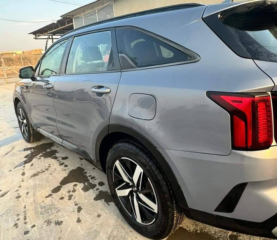 يالله
السلام عليكم سورنتو EX 2021 وارد امريكي 

Kia Sorento EX 2021  

                 حجم المكينه : 2.5 تيربو

       المسافه المقطوعه : 40000 

                             الضرر : واضح بالصور

                          

مواصفات :

كامرة دوارة 

شاشه 

بصمه 

 كشنات جلد

ويل كب

تشغيل عن بعد 

حساسات خلفي

شحن وايرليس

 

بصمة ابواب

 سايد بريك بصمه

 اوتو هولد 

تدفئة بالكشنات

قطعتين تبريد 

لايتات لد + بكلايت لد

كشنات كهرباء

 كيجات دجتل 

فور ويل 

بصمات عدد 2

فول مواصفات عدا البنوراما جاهزه مرقم بغداد بأسمي مشروع وطني

السعر : 225$ بي مجال

تفاصيل اكثر هذا رقمي *********** تحياتي 

مكاني بابل المسيب
