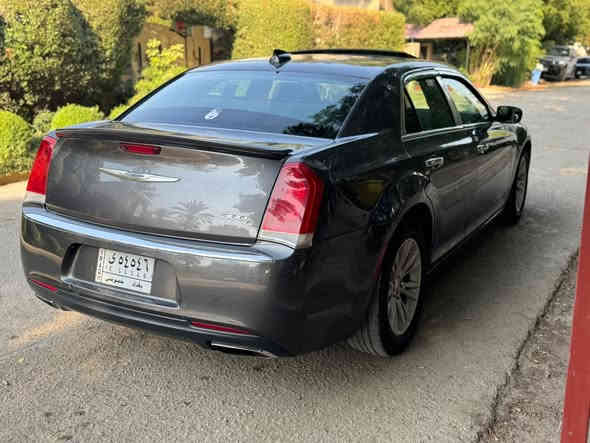 اوبامه 2017 
C300
وارد امريكي كلين بدون حادث 
وبل عراق صار بيهة صبغ بابين وجاملغ الخلفي صبغ فقط

فول ١/١
بنرامه 
بصمه 
كير ماوس 
شاشه كامره 
تبريد قطعتين
كشنات جلد +كهرباء 
وباقي مواصفاتهة معروفه

مكينه ٦
مكينه كير مكفولات
رقم بغداد مشروع وطني تحويل ثاني يوم
معروضه 185
عنوان بغداد شارع فلسطين 
***********
