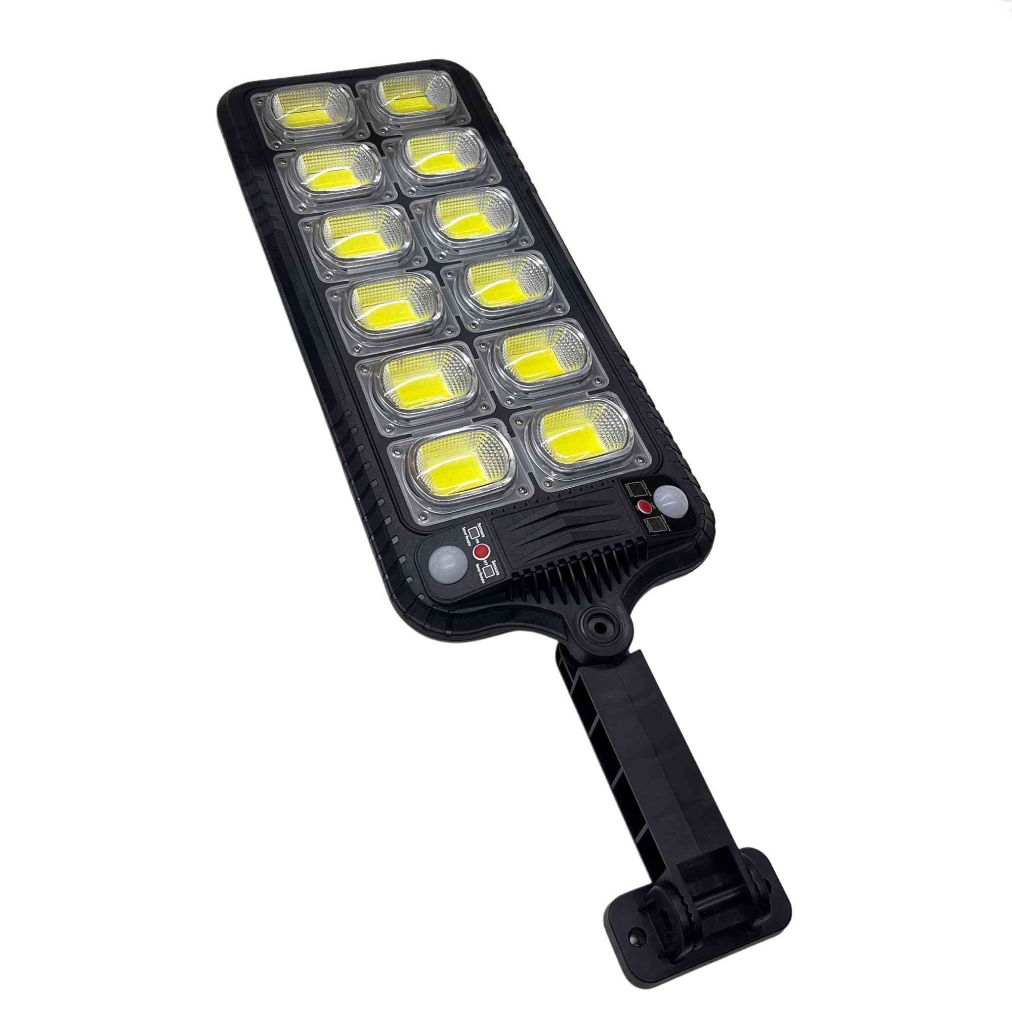 مصباح حائط شمسي ذكي مع استشعار حركة – JX-300 LED / COB

مصباح حائط يعمل بالطاقة الشمسية مزوّد بحساس حركة، مصمم للإضاءة الخارجية مع أوضاع تشغيل متعددة تناسب الاستخدام اليومي.

 • يعمل بالطاقة الشمسية مع نظام شحن شمسي فعّال (Efficient solar charging)
 
• مزوّد بحساس حركة (Human body induction)
 
• تحكم ضوئي ذكي (Intelligent optical control)
 
• ثلاث أوضاع تشغيل مختلفة حسب الحركة والإضاءة
 
• مقاوم للماء بمعيار IP65
 
• مناسب للاستخدام الخارجي في عدة أماكن

أوضاع التشغيل
 • الوضع 1:
إضاءة بقوة 100% عند مرور شخص، وتنطفئ بعد 20 ثانية
 • الوضع 2:
إضاءة بقوة 100% عند مرور شخص، ثم تتحول إلى إضاءة خافتة 30% بعد 20 ثانية
 • الوضع 3:
إضاءة مستمرة بسطوع منخفض 50%

 • مصدر الطاقة: طاقة شمسية
 • الاستشعار: استشعار جسم الإنسان (حركة)
 • الأوضاع: 3 أوضاع تشغيل
 • مقاومة الماء: IP65

أماكن الاستخدام
 • مداخل المنازل
 • الحدائق
 • الفلل
 • بوابات المحلات السعر25000 مع التوصيل


**إذا كنت صاحب هذا الإعلان وتريد حذفه لأي سبب، رجاءا أرسل رسالة إلى الدعم الفني**