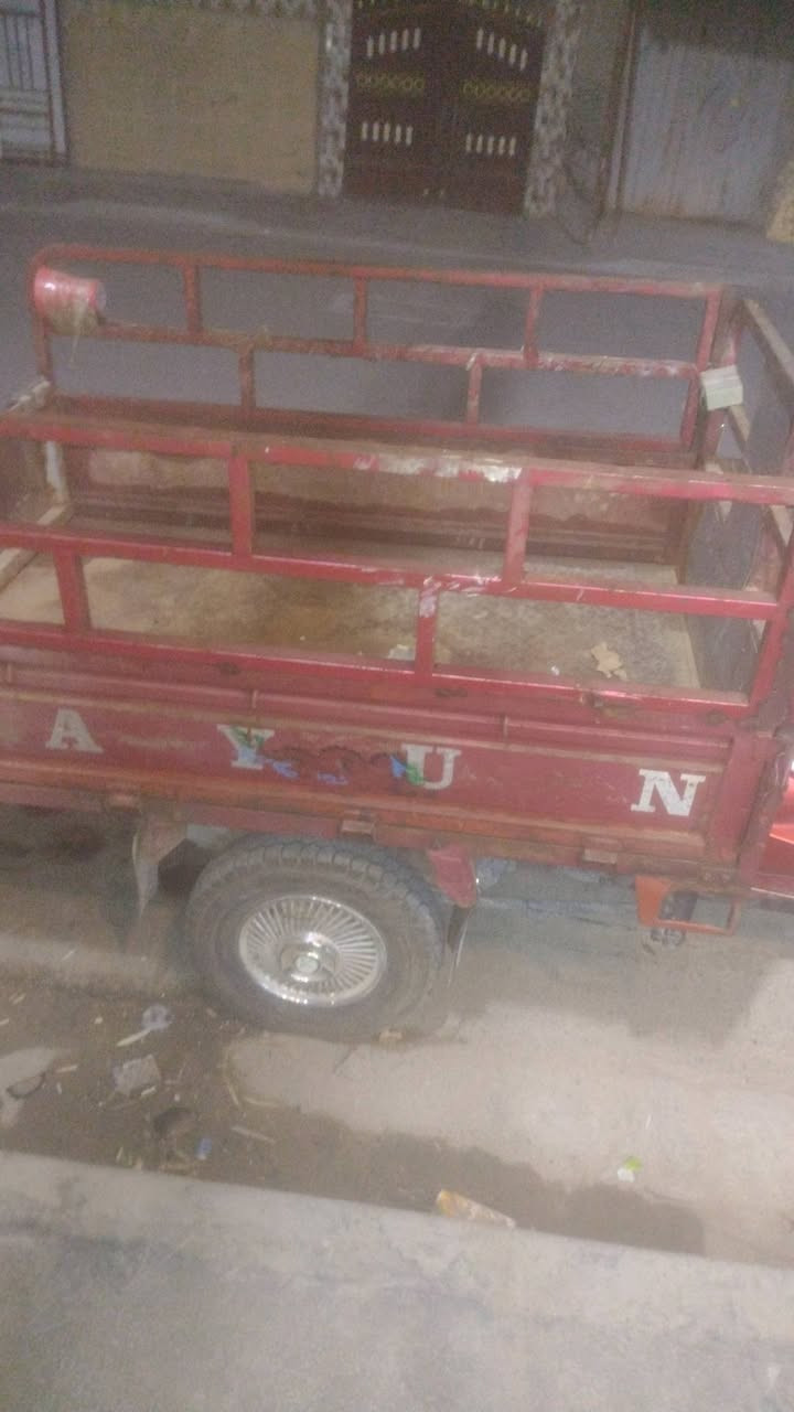 للبيع دايوان اكسن كبس اوراق كاملة مكان بغداد حي انصر السعر  800 شراي ينتصل مكلف بنشر  ***********
