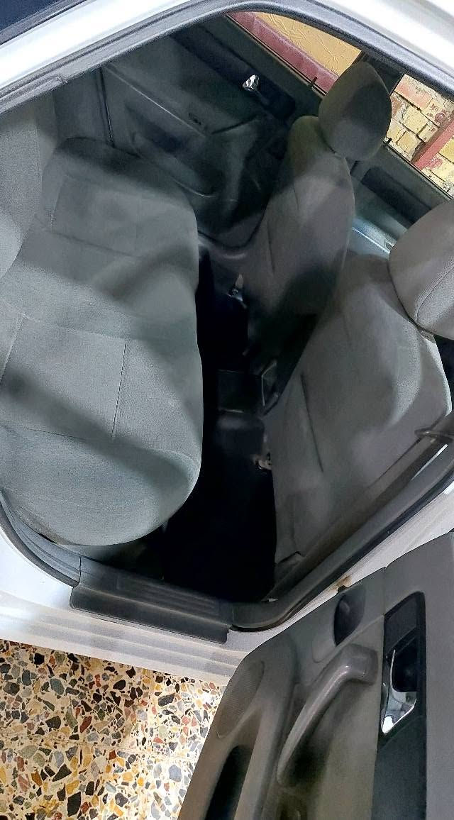 اوبترا موديل ٢٠١١ شركة عامة ماشية ١٦٨ 
كير . محرك . تبريد . حداديه .كهربائات كلها بحالة جيدة جدا . السيارة على وضع الشركة. 
فقط جاملغ خلفي صبغ والسونار مع الصور السعر ٧٨ مع المجال قليل .
للتواصل *********** دهل اوران, واسط
