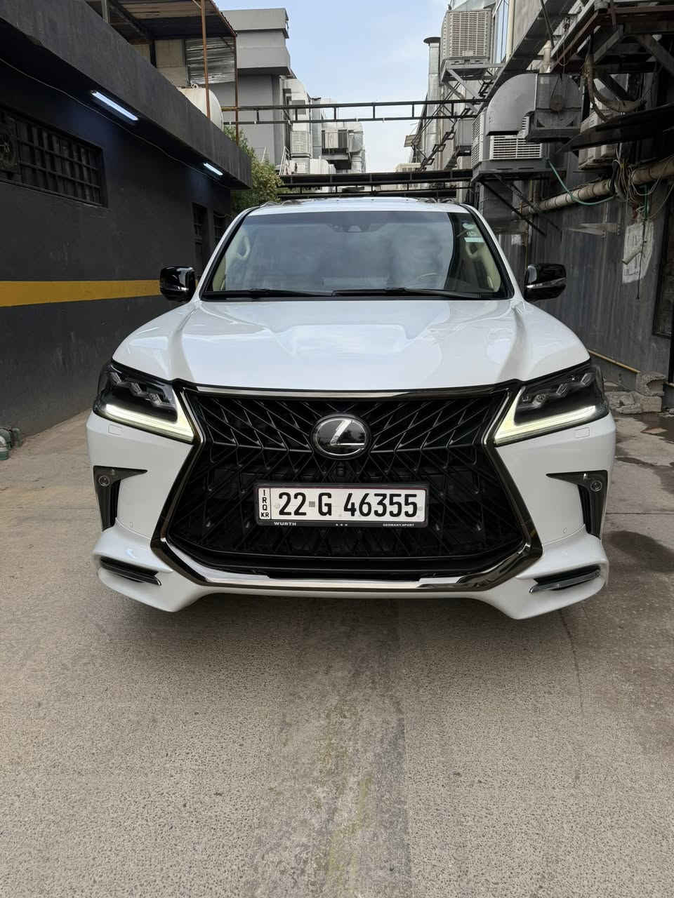 السلام عليكم
السيارة ماشية66 الف 

لكزس 2019 وكالة البريم مكفولة كفالة عامة صبغ بارد تبديل حتى الدعاميات بدون صبغ   السيارة كلش جديدة داخل لا مشخط ولاملاحظه صدر امامي خلفي وضع الشركة صدر بشرط هزة وفحص ورقم جديد وتراي السيارة زيرو بحالة الشركة 

المواصفات 

فتحه سقف 
داتا شو
اشارة تسلسلية
خمس بصمات 
مري شفط 
ثلاث شاشات 
اربع كامرات 
دبل رادار امامي جانبي 
بردات جانبية 
ذاكرة كشن وستيرن 
‏‎5 كاميرات
تدفئة تبريد كشنات
حساس امامي +خلفي 
دمام خلفي
نظام ملاحة
صندوق بصمه +شفط 
تحكم ستيرن فوول 
كروز قفل سرعه
ستيرن كهرباء 
شفتات بالستيرن 
جكات تصعيد وتنزيل 
ماوس تحكم بالشاشه
هاند بريك بصمه 
ثلاث انظمه قياده ECO +NORMAL +SPORT 
مانع انزلاق
كراسي امامي وخلفي كهرباء 
كراسي اماميه تبريد وتدفئة 
كرسي السايق خزن ميموري متحرك 
كراسي خلفيه تبريد
٨ ايرباك 
طفايه بالصدر 
ثلاجه 

العنوان اربيل عنكاوة 
السيارة رقم اربيل بأسمي 
السعر 745ورقة وبيها مجال وماكو هيج سعر بهيج نظافه
***********
***********
