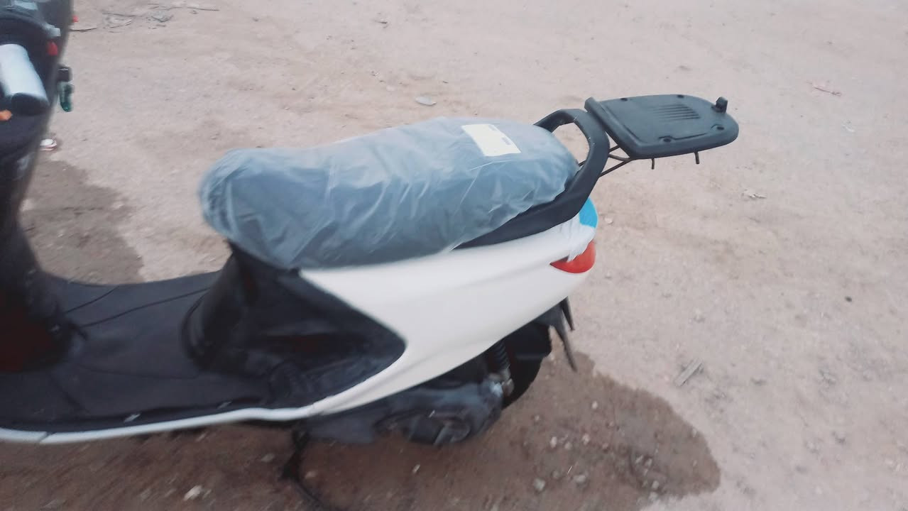 السلام عليكم دراجه فراشه للبيع فحل دسك مكينه نعومه فول شلعه ومعدل تخبل كهربائيات كله شغاله اشاير لايت هورن نكره سلف سعر 425 وبيه مجال بسيط عنوان دوانيه قضاء السدير ***********
