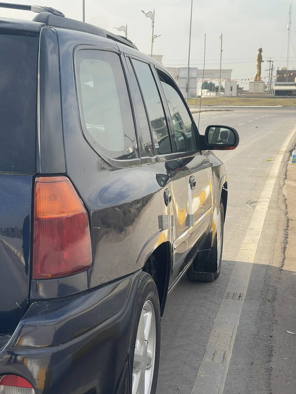 للبيع صبغ عام
2007. 6سلندر 4.2
مشط الستيرن بي نضوح دهن 
90$ وبيها مجال 

***********
