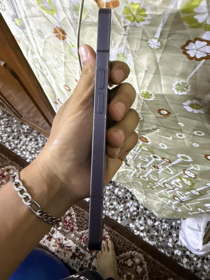 سلام عليكم نوثينك وان نظيف غراضه كامله مكان بغداد ذاكره ٢٥٦ سعر ٢٥٠ وبي مجال ***********بي واتساب
