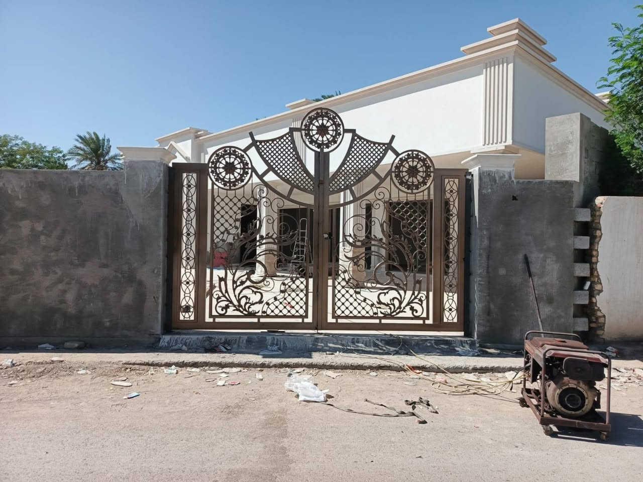حدادة الجوهره موصل صناعة الكرامه الابواب والشبابيك بإدارة بشار البياتي ***********
