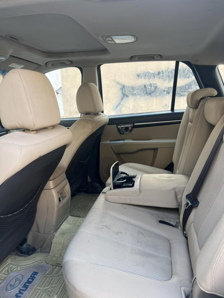 سنتافيا موديل 2011رقم بابل بأسمي تحويل مباشر سنوية ممنتهية مكفولة من الضربة والتبديل والصبغ مكينة كير حدادايه جاهزات  تخم تاير جديد 
تبريد تدفئة شغال 
مواصفاتها فتحة تحكم استيرن اشاير بالمري مري شفط 7راكب ثلاجة 3قطع تبريد ماشية 270
مكاني نجف حي المكرمة السعر150وبيه مجال مجال رقمي
***********
