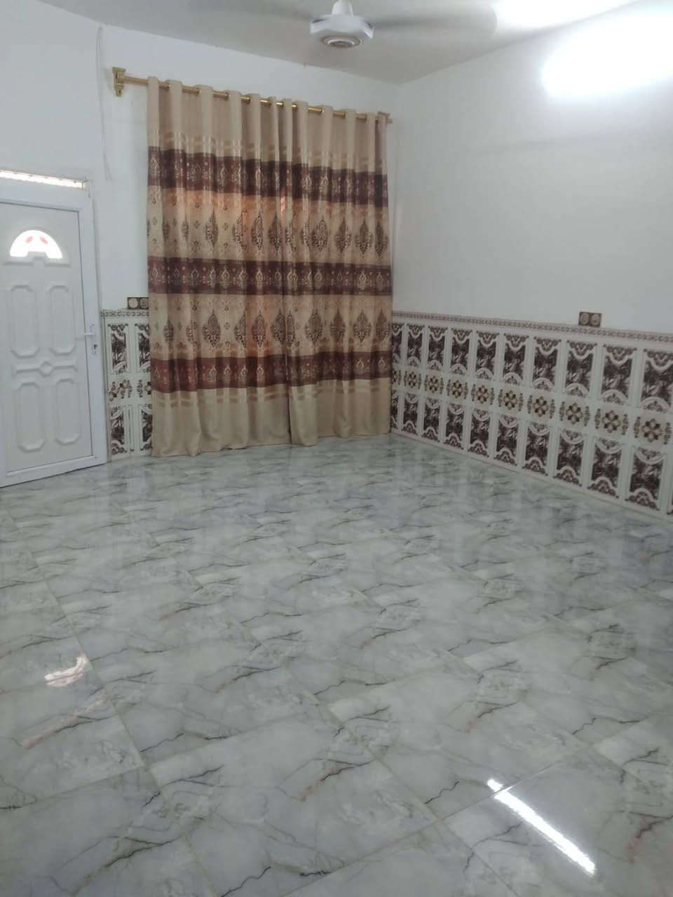 للبيع
مساحه ٢٠٠
الموقع الفرسان  القريه الجامعية 
السعر ٥٠ 
***********
