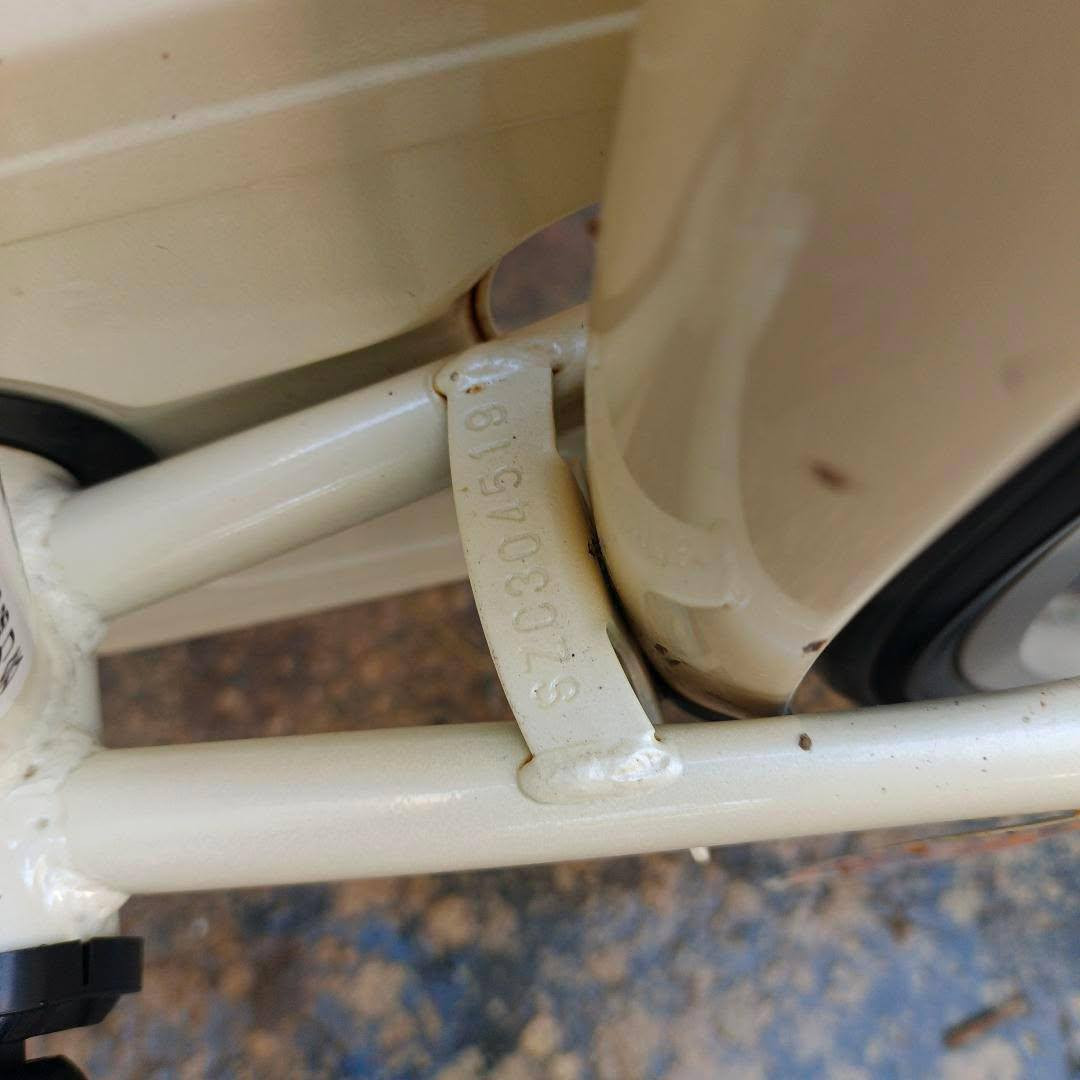 السلام عليكم الباسكل اللبيع موديل 22 نضيف ج160 وبي مجال مجال نهاية 150 رقم   ***********
