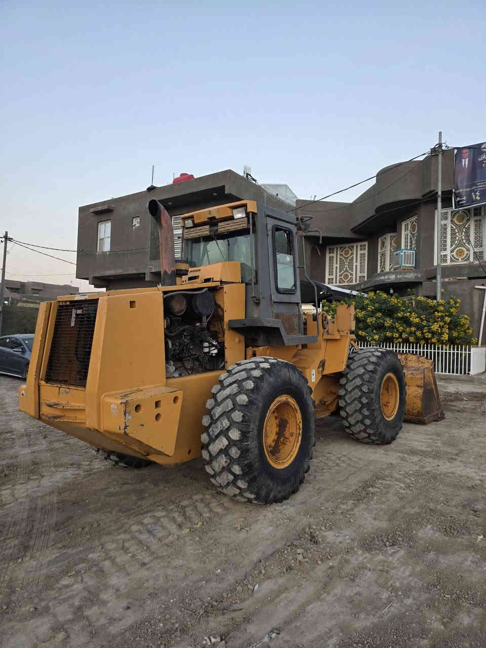 السلام عليكم بيع سريع و رازق حي
 شفل موديل ٢٠١٢ حجم ٧٠ امريكي مكينه ١١٤  كمز ١٢ ولف  كفاله من مكينه وكير مامفتوحات وتخم تاير مكان بابل سعر ١٨٠     ***********
