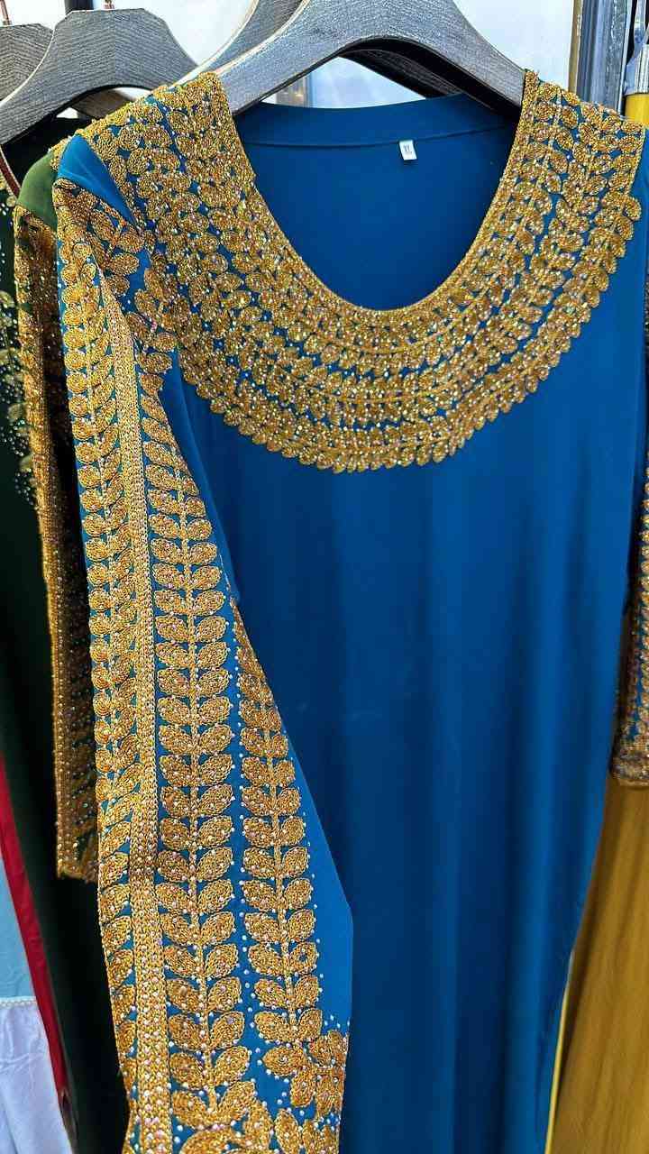 محد يكدر يتخطى موديلاتنا 
اناقه وذوق ولبسه مريحه 
وانوثه ونعومه
موديلاتنا الفرعونيه غير 
محمد الامين 🩵


**إذا كنت صاحب هذا الإعلان وتريد حذفه لأي سبب، رجاءا أرسل رسالة إلى الدعم الفني**