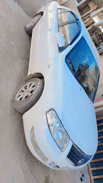 لسردەقی شریکەی ماوە توە تندو تۆلە تەقەو رقەی نیە هیج مەسروفی تیانیە جوار تایەیلۆکی لژێرە سیارەکە نمونەیە ....ژ...م،*********** ؟؟؟سەعری 44گلاو معاملێکی زۆر کەم رانية
