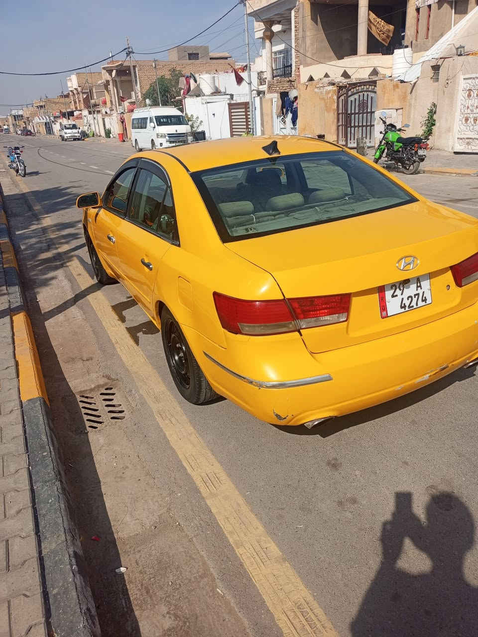 السلام عليكم سوناتا للبيع مكينه سته سلندر غاز بنزين يحتاجها حداديه صوت برواجز مكانها واسط كوت ورقمها واسط باسمي اليحب يتصل ***********
