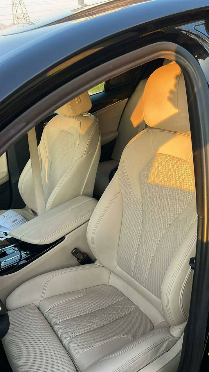 BMW 530i X-DRIVE 2022 BLACK 🖤 
Engine: V4 2.0L 🔥
ژمارە دهوك جاهیز 
58 هزار مایل روشتووە 
کلین تایتل // بێ بویاغ 
دەعامی بۆ دەعامی بە شەرت 
وارد ئەمریکی 🇺🇸 
داخل کرێمی 💛
کامیرە , رادار , حەساس , داتاشوو , سلایت , شەغال ....
نرخی 340 وەرقە و مجال
شوێن هەولێر 
~~~~~~~~~~~
0751-2004-377
0772-818-6453
~~~~~~~~~~~
BMW 530i X-DRIVE 2022 BLACK 🖤 
Engine: V4 2.0L 🔥
رقم دهوك جاهز 
ماشي 58 الف 
کلین تایتل// بدون صبغ 
دعامي ب دعامي شرط 
وارد امریکي 🇺🇸 
داخل کریمي 💛
کامیرە , حساس , رادار, داتاشو , سلایت , شغال ....
سعر 340 ورقة بي مجال 
مکان سیارة اربیل أربيل, العراق


**إذا كنت صاحب هذا الإعلان وتريد حذفه لأي سبب، رجاءا أرسل رسالة إلى الدعم الفني**