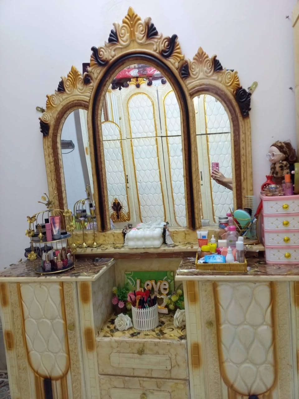 سلم عليك غرفه البيع مكاني غراف سعر850وبيه مجال لتواصل عرقم***********
