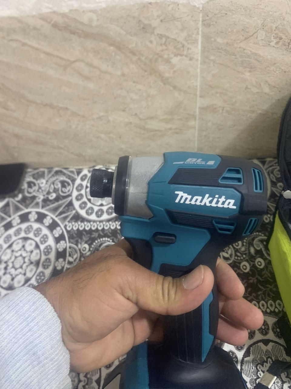 دريل ماكيتا فارغ للبيع


**إذا كنت صاحب هذا الإعلان وتريد حذفه لأي سبب، رجاءا أرسل رسالة إلى الدعم الفني**