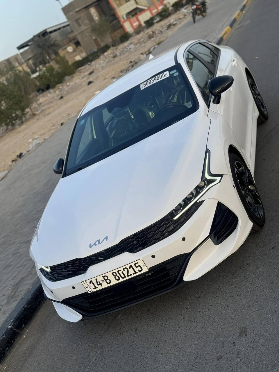 يالله إسلام عليكم 
كي 5 مديل ٢٠٢٤ 
جيتي لاين فول عده الفتحه 
رقم بصره شهداء وكآله عامه عندي 
حادثه مثل ما واضح بلمنشور 
تبديل بنيد فقط =جاملغ نفسه مصبوغ 
ماشيه ٣٢ ميل 
السياره جاهزه من كلشي بحاله شركه 
السعر ١٦٧
مكاني البصره القبله 
***********
