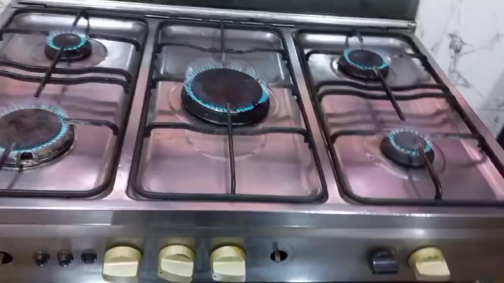 طباخ للبيع نضيف شغال بسعر١٧٠ عنوان كربلاء


**إذا كنت صاحب هذا الإعلان وتريد حذفه لأي سبب، رجاءا أرسل رسالة إلى الدعم الفني**