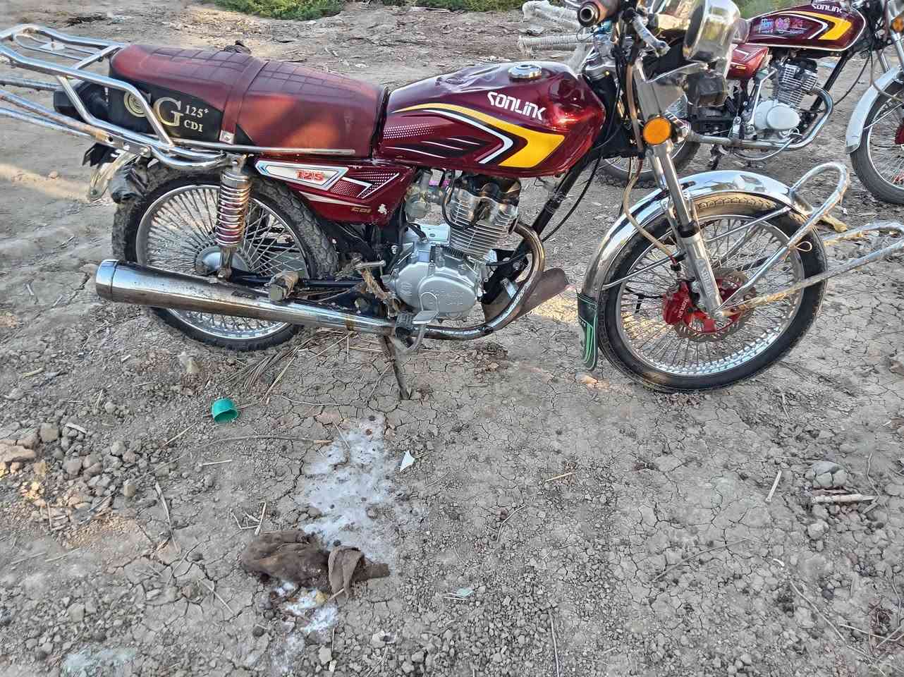 دراجه 25خمس نمر بدون اوراق كامل اي نقص مابيها 
سعر 550بيهاا مجال رقمي ***********

