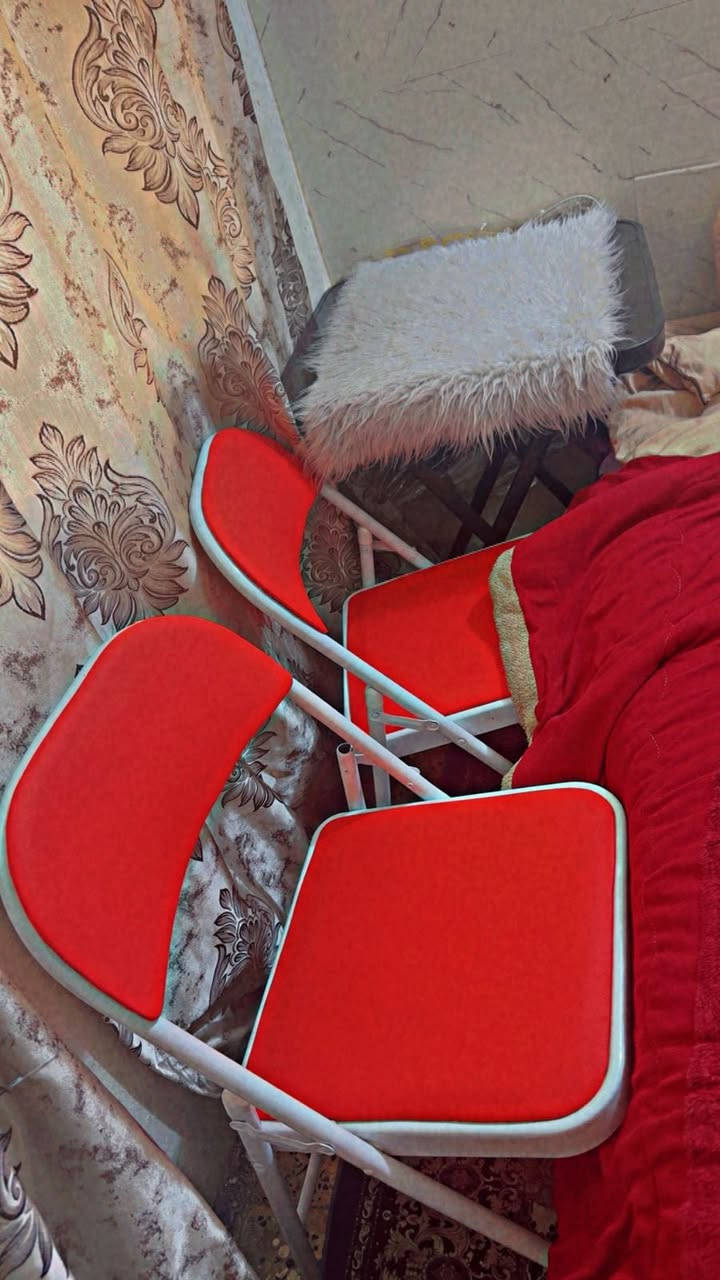 سلام عليكم عندي اثاث كامل البيع مكاني بغداد الدوره اتصال ***********
واتساب ***********
