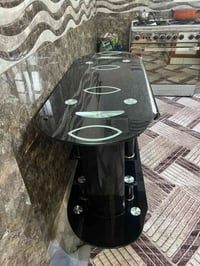 ميز للبيع سعره55 وبي مجال 07724172699