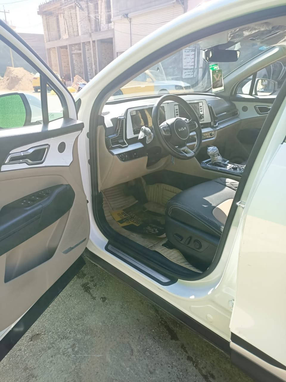 كيا سبورتج موديل 2025 ...
مكفوله فول مواصفات خليجي

بصمه كشنات كهربائيه

زيرو من الشركه ماشيه شي قليل 

بيع مستعجل الراغب بالشراء يتصل

***********
