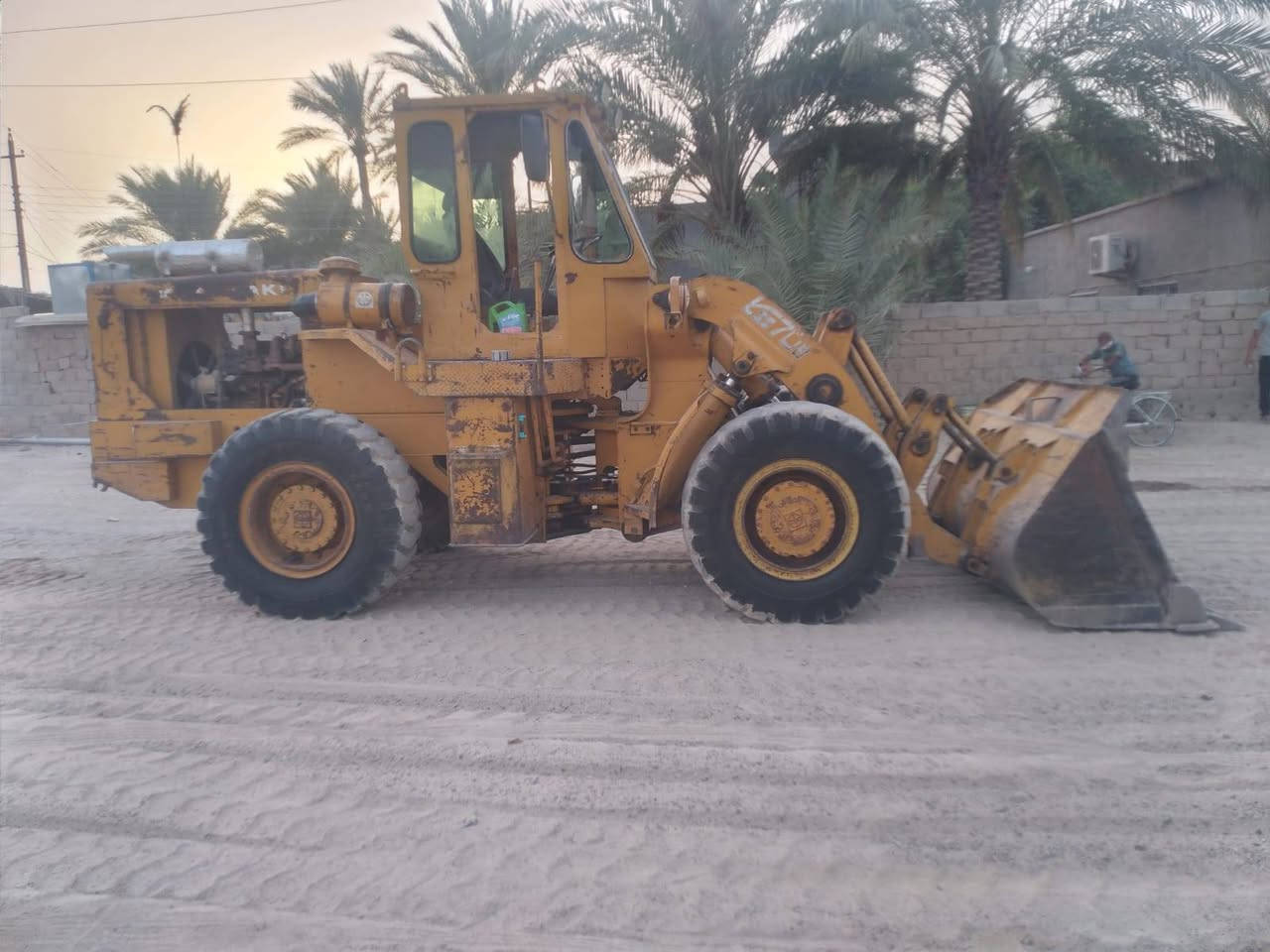 #انضف-B-بالعراق
للبيع ٧٠ B  شفل جديد بمعنى الكلمه جاهز للاخير برغي ما ناقص رقم بغداد ألماني تحويل
***********
