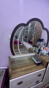 غرفه ترهم بناتي و ولادي للبيع جديده اي شخط مابيها عنواني الكاظمية الطي...